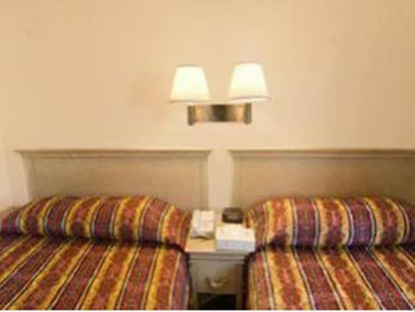 Americas Best Value Inn Las Vegas Strip Extérieur photo