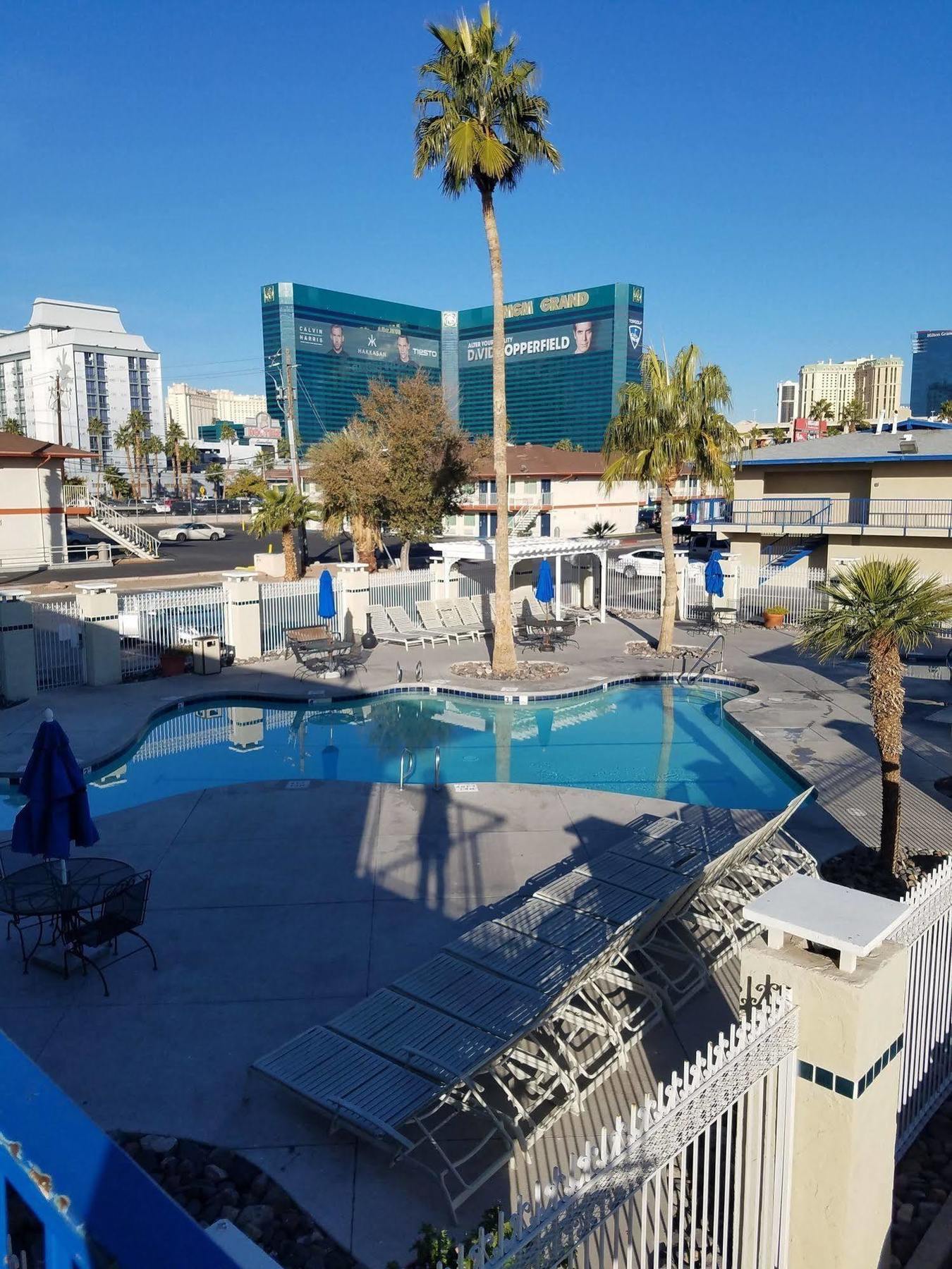 Americas Best Value Inn Las Vegas Strip Extérieur photo