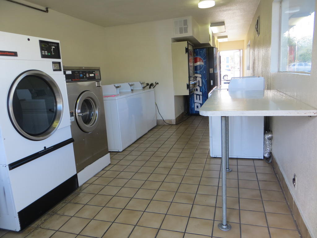 Americas Best Value Inn Las Vegas Strip Extérieur photo