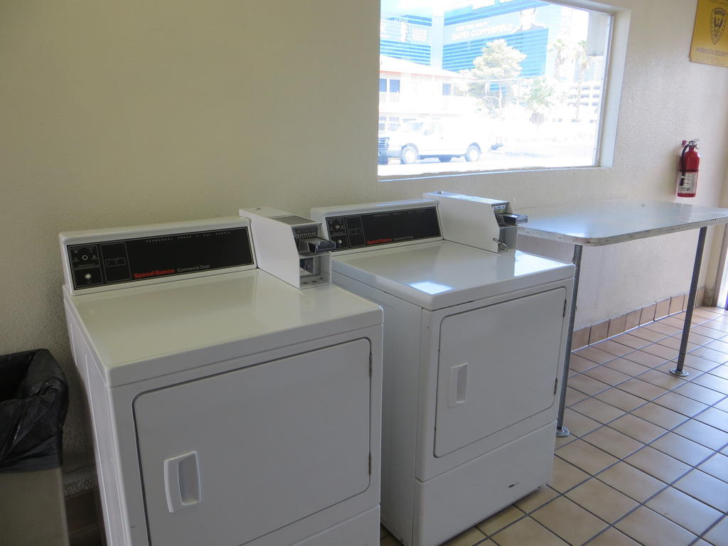 Americas Best Value Inn Las Vegas Strip Extérieur photo