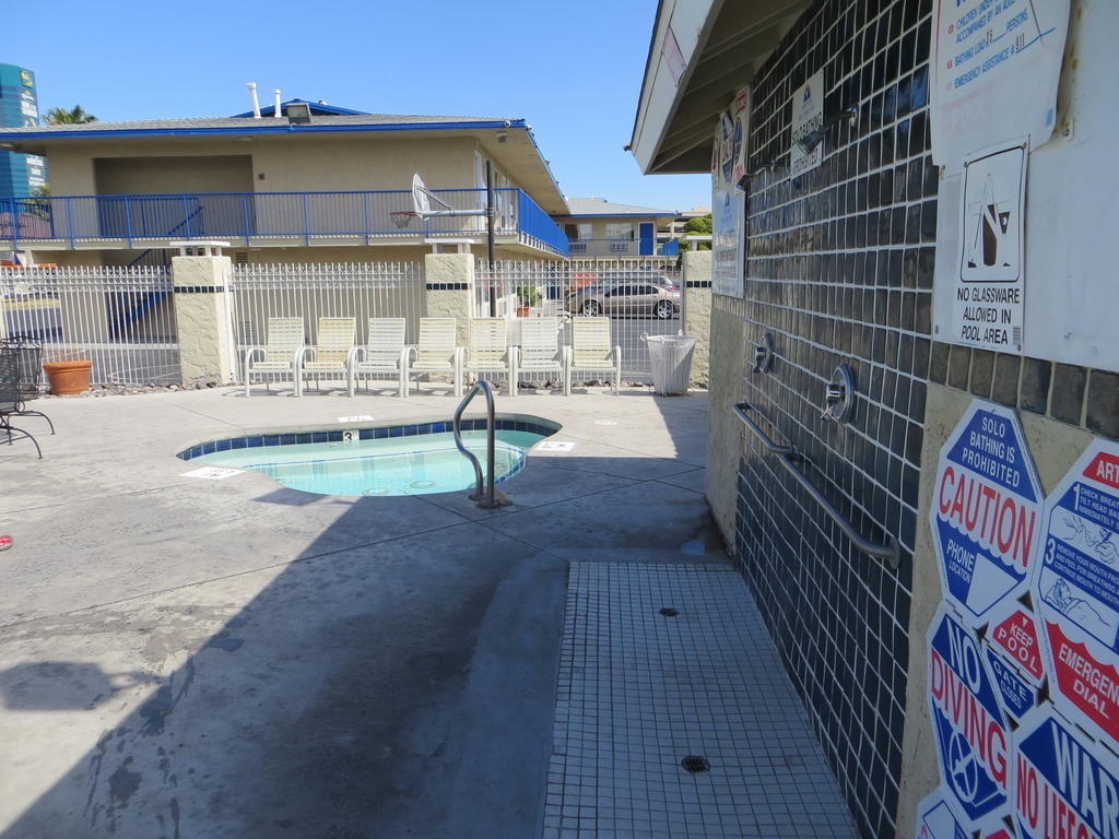 Americas Best Value Inn Las Vegas Strip Extérieur photo